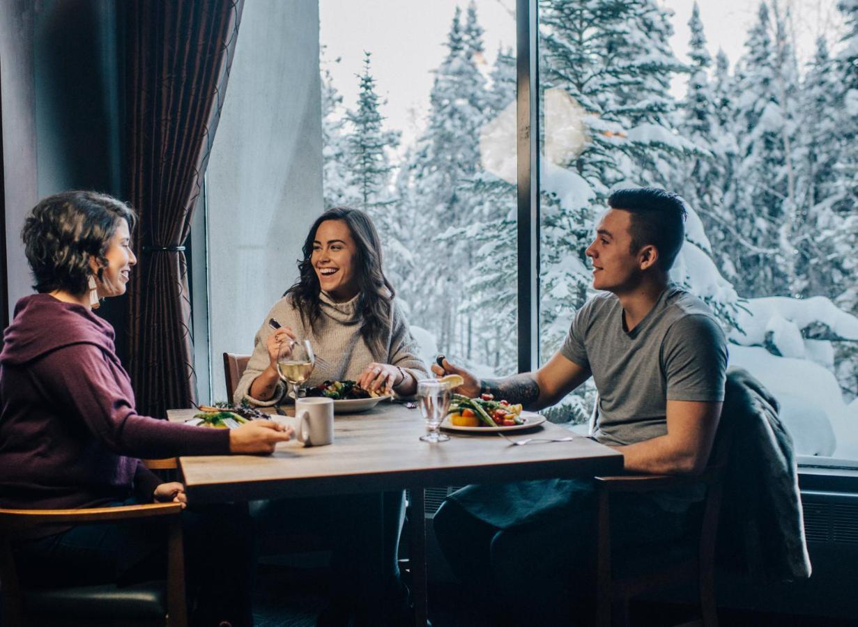 The Explorer Hotel Yellowknife Extérieur photo